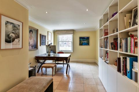 2 bedroom penthouse to rent, Belgravia Mansions, Holbein Place, Belgravia, London