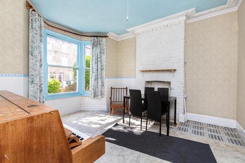 39 Santley Street, London, SW4 7QE