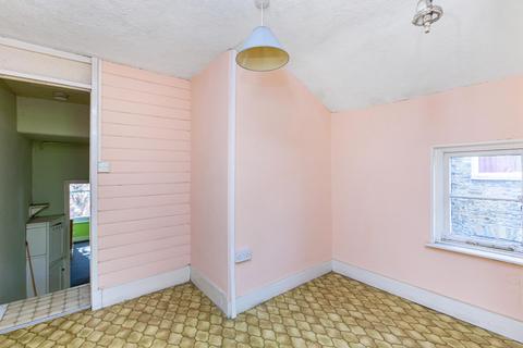 39 Santley Street, London, SW4 7QE