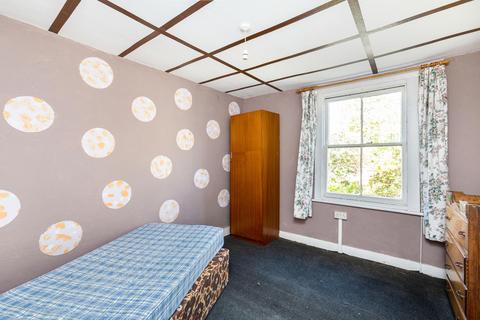 39 Santley Street, London, SW4 7QE