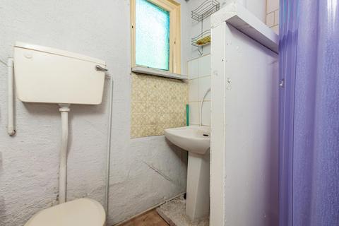 39 Santley Street, London, SW4 7QE