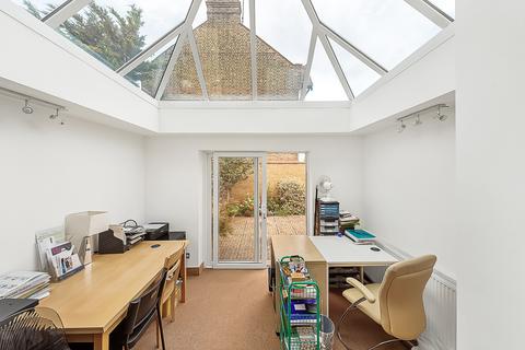 110 Rannoch Road, London, W6 9SW