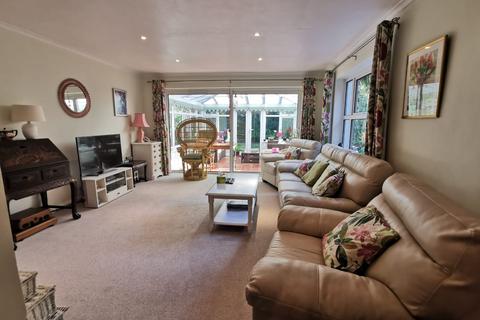 17 The Gateway, Woking, GU21 5SN