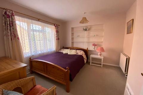 17 The Gateway, Woking, GU21 5SN