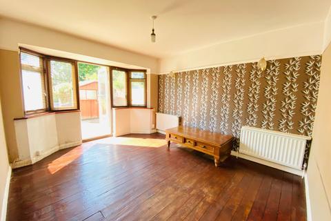 19 Coniston Road, Woking, GU22 9HU