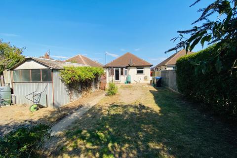 19 Coniston Road, Woking, GU22 9HU