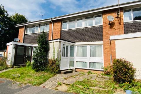 25 Fircroft Close, Woking, GU22 7LZ