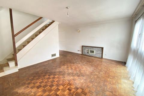 25 Fircroft Close, Woking, GU22 7LZ