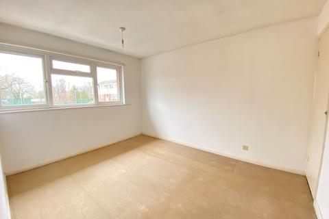 25 Fircroft Close, Woking, GU22 7LZ