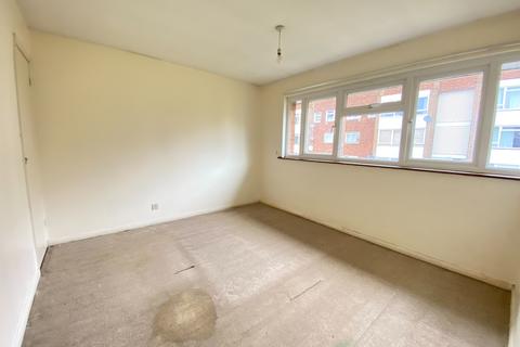 25 Fircroft Close, Woking, GU22 7LZ