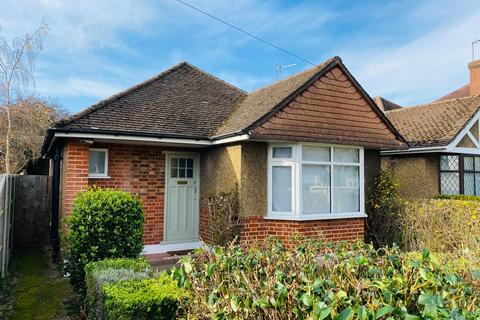 43 Coniston Road, Woking, GU22 9HU