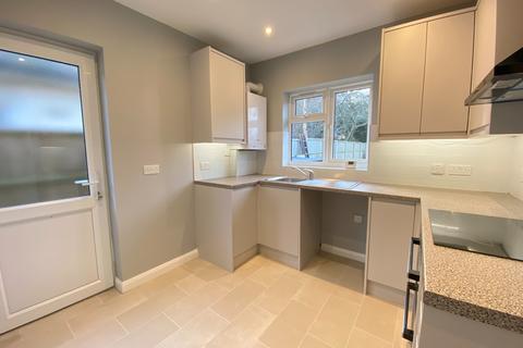 43 Coniston Road, Woking, GU22 9HU