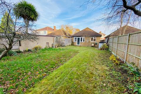 43 Coniston Road, Woking, GU22 9HU