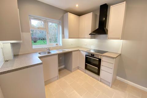 43 Coniston Road, Woking, GU22 9HU