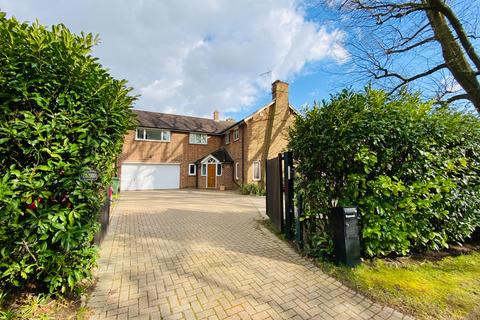 Kenwood Bracken Close, Woking, GU22 7HD