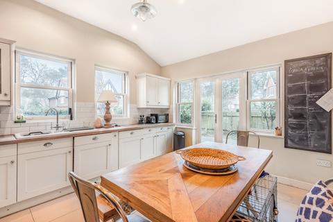 Concarneau Onslow Crescent, Woking, GU22 7AX