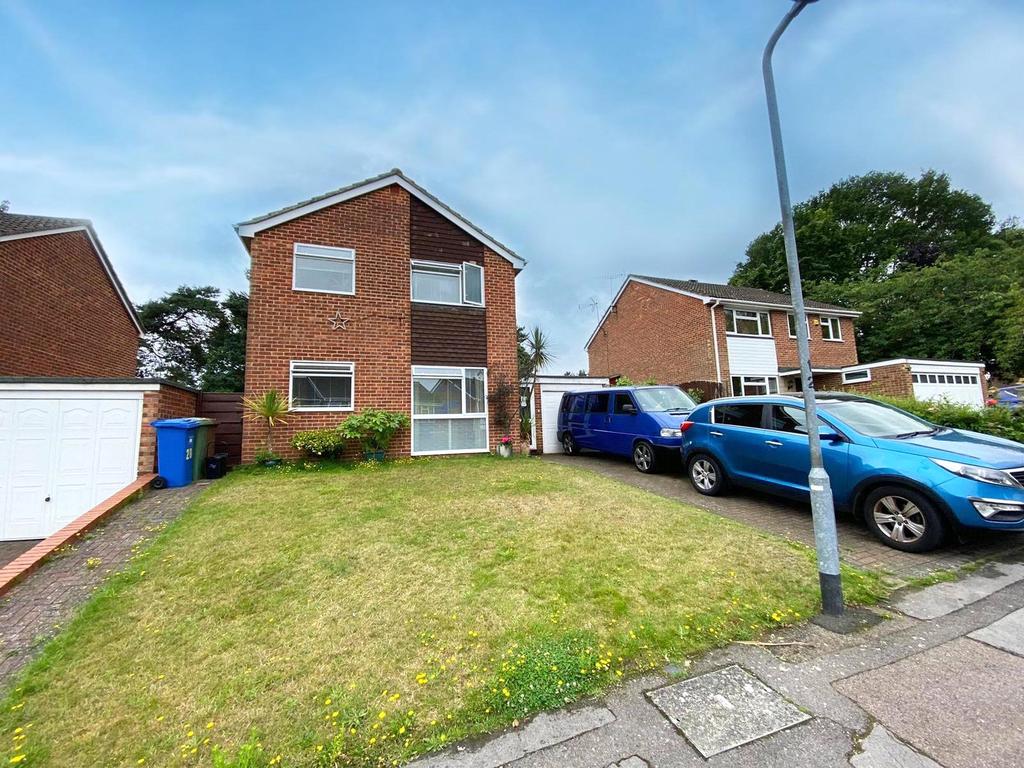 Tawfield, Bracknell, Berkshire, RG12 3 bed detached house £500,000