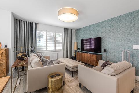 3, Tilney House Tilney Drive, Horsham, RH12 1GS