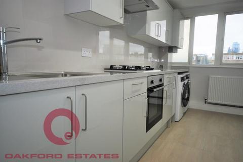 3 bedroom flat to rent, Clovelly Way, Whitechapel, London E1