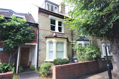 1 Avenue Road, Brentford, TW8 9NS