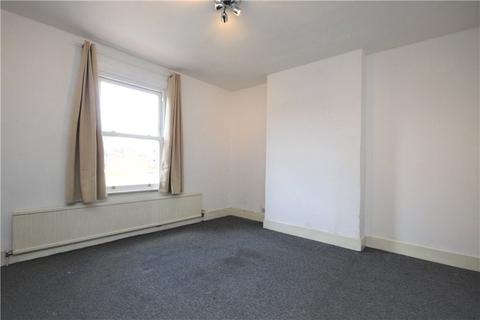 1 Avenue Road, Brentford, TW8 9NS