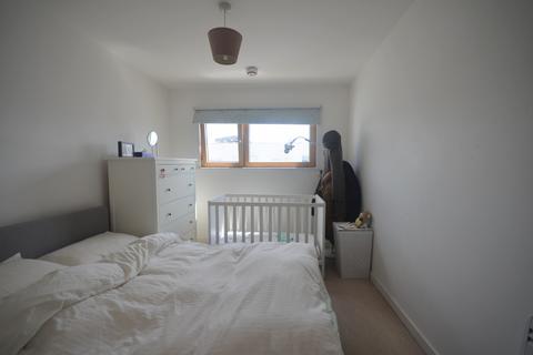 1 bedroom flat for sale, Cutmore, Ropeworks, IG11