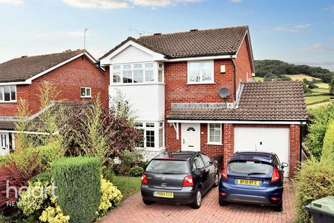 4 bedroom detached house to rent, Maddox Close, Monmouth