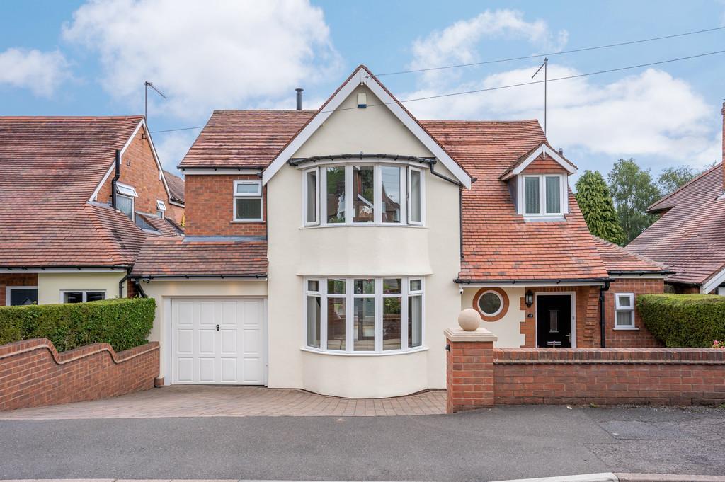 Reservoir Road, Cofton Hackett, B45 8PJ 3 bed detached house £650,000