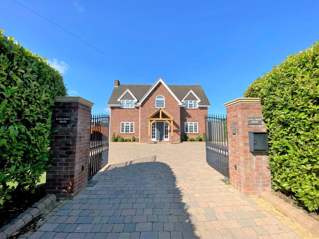 St. Margarets Lane, Titchfield 5 bed detached house £850,000