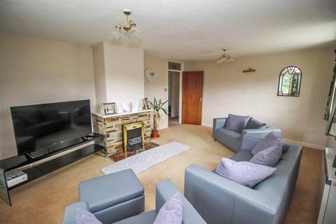 1 Coles Mill Close, Holsworthy, EX22 6LR