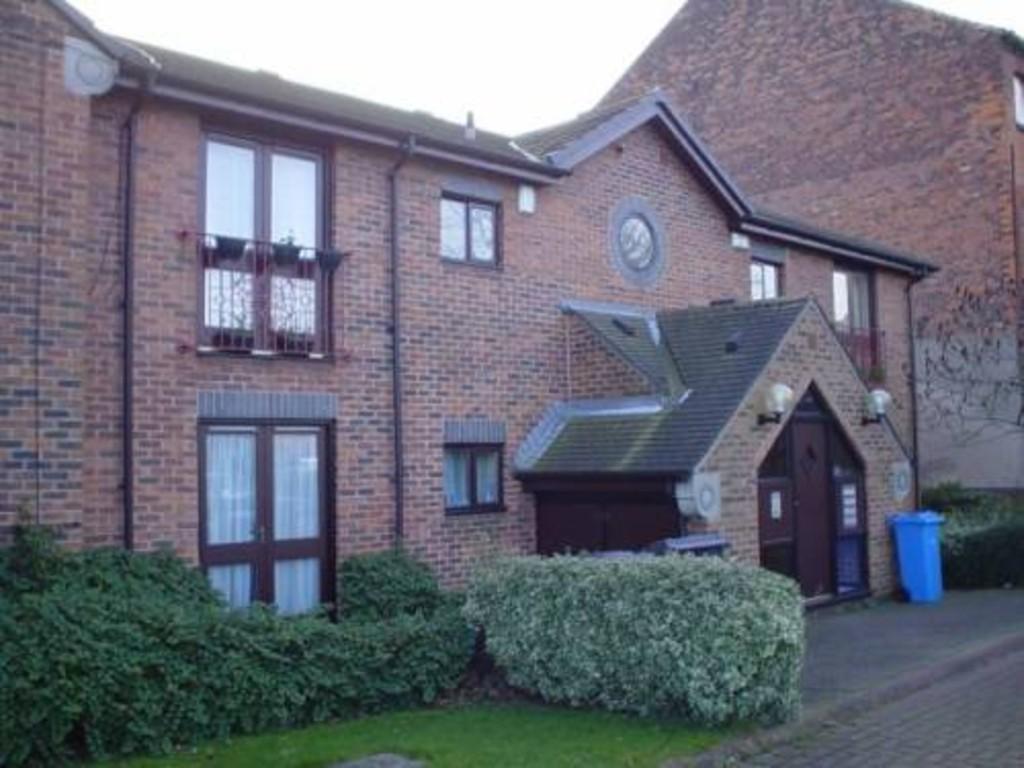 Kingston Wharf, Hull, East Yorkshire 2 bed flat £550 pcm (£127 pw)
