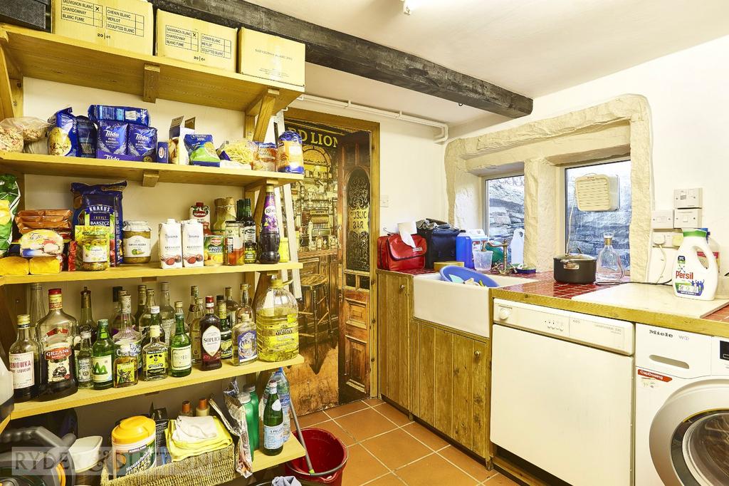 Larder/Utility