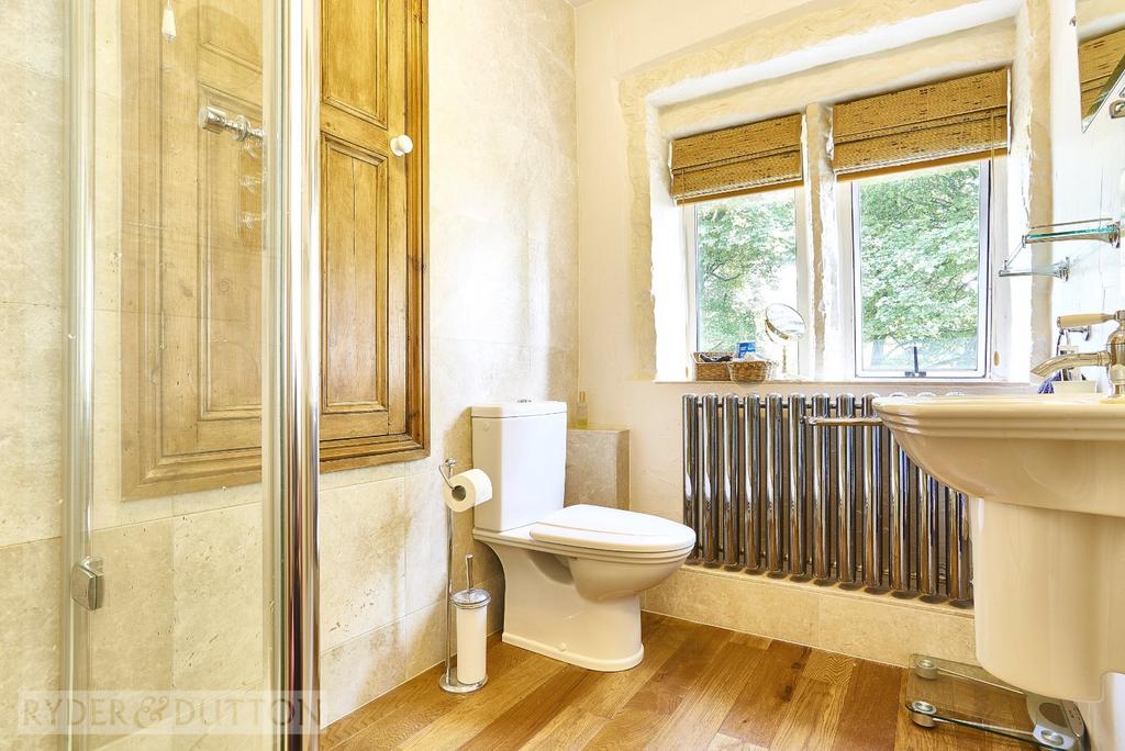En-Suite Shower