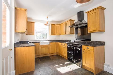 12 Bedwas Place, Penarth, CF64 2UA