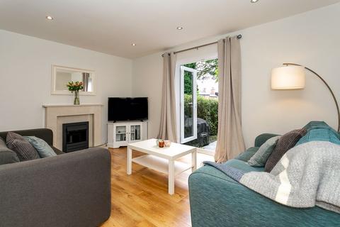 3 Cliff Lane, Leeds, LS6 2DS