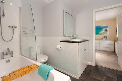 3 Cliff Lane, Leeds, LS6 2DS