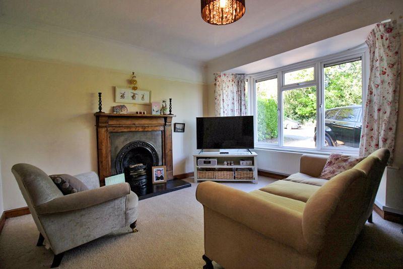 Mill Lane, Tettenhall Wood 3 bed semidetached house £225,000