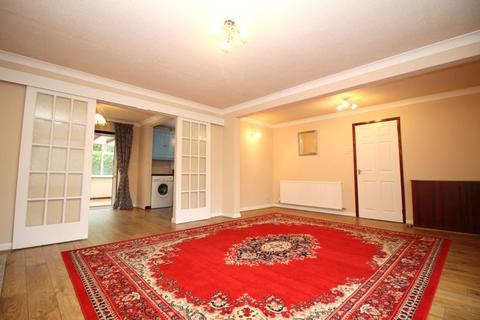 2 Ormond Avenue, Westhead, Ormskirk, L40 6HT