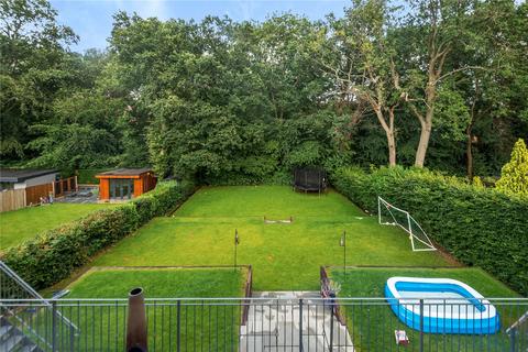 22 Daleside, Gerrards Cross, SL9 7JE