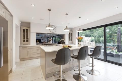 22 Daleside, Gerrards Cross, SL9 7JE