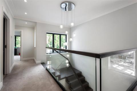 22 Daleside, Gerrards Cross, SL9 7JE