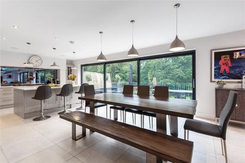 22 Daleside, Gerrards Cross, SL9 7JE