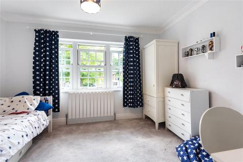 22 Daleside, Gerrards Cross, SL9 7JE