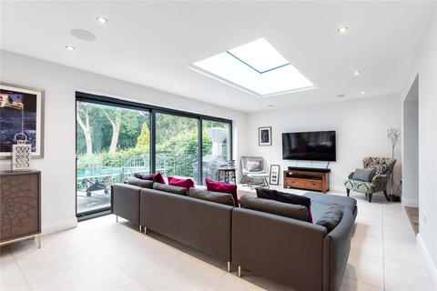 22 Daleside, Gerrards Cross, SL9 7JE