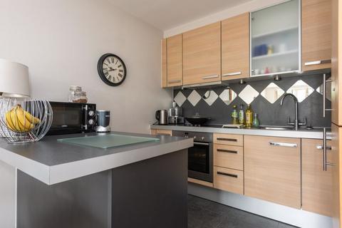 1 bedroom apartment to rent, The Heart, Walton-On-Thames