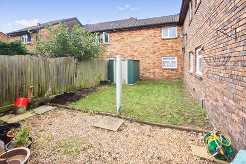 46 Hindhead Close, Uxbridge, UB8 3UE