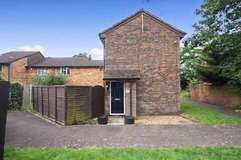 46 Hindhead Close, Uxbridge, UB8 3UE
