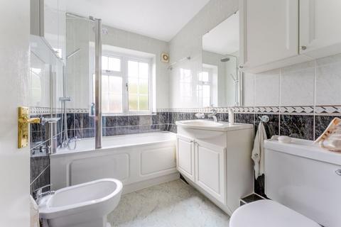Flat 4, Camborne House Camborne Road, Sutton, SM2 6RL
