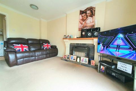 49 Fosse Close, Abbeymead, Gloucester, GL4 5EF