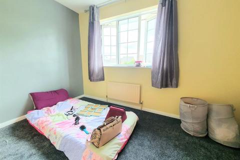 49 Fosse Close, Abbeymead, Gloucester, GL4 5EF
